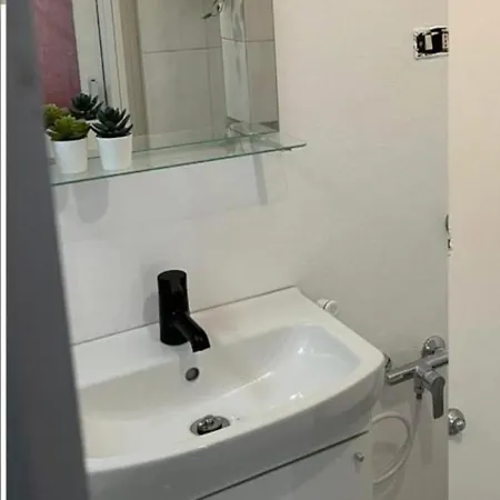 Apartment Via Cocconcelli 12 *